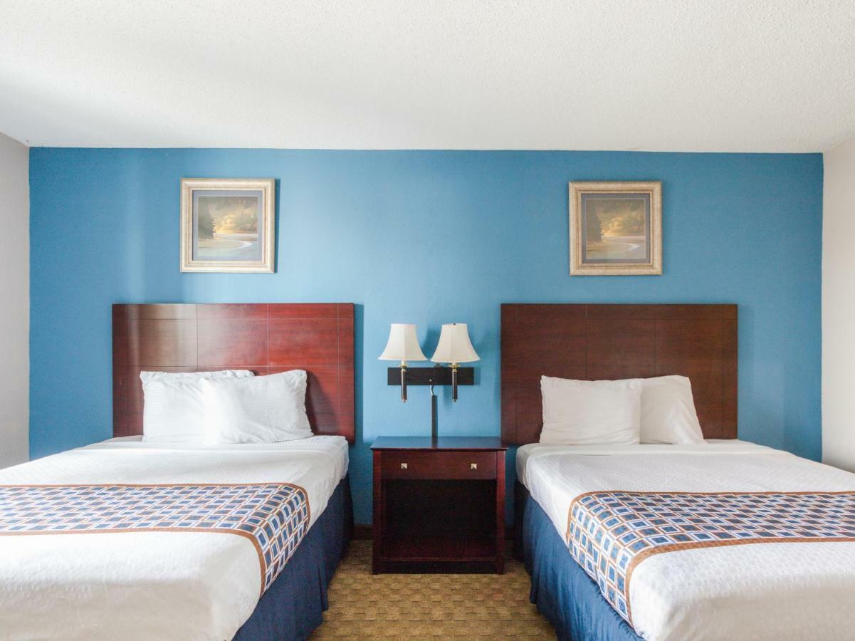Oyo Hotel Augusta Downtown Room photo